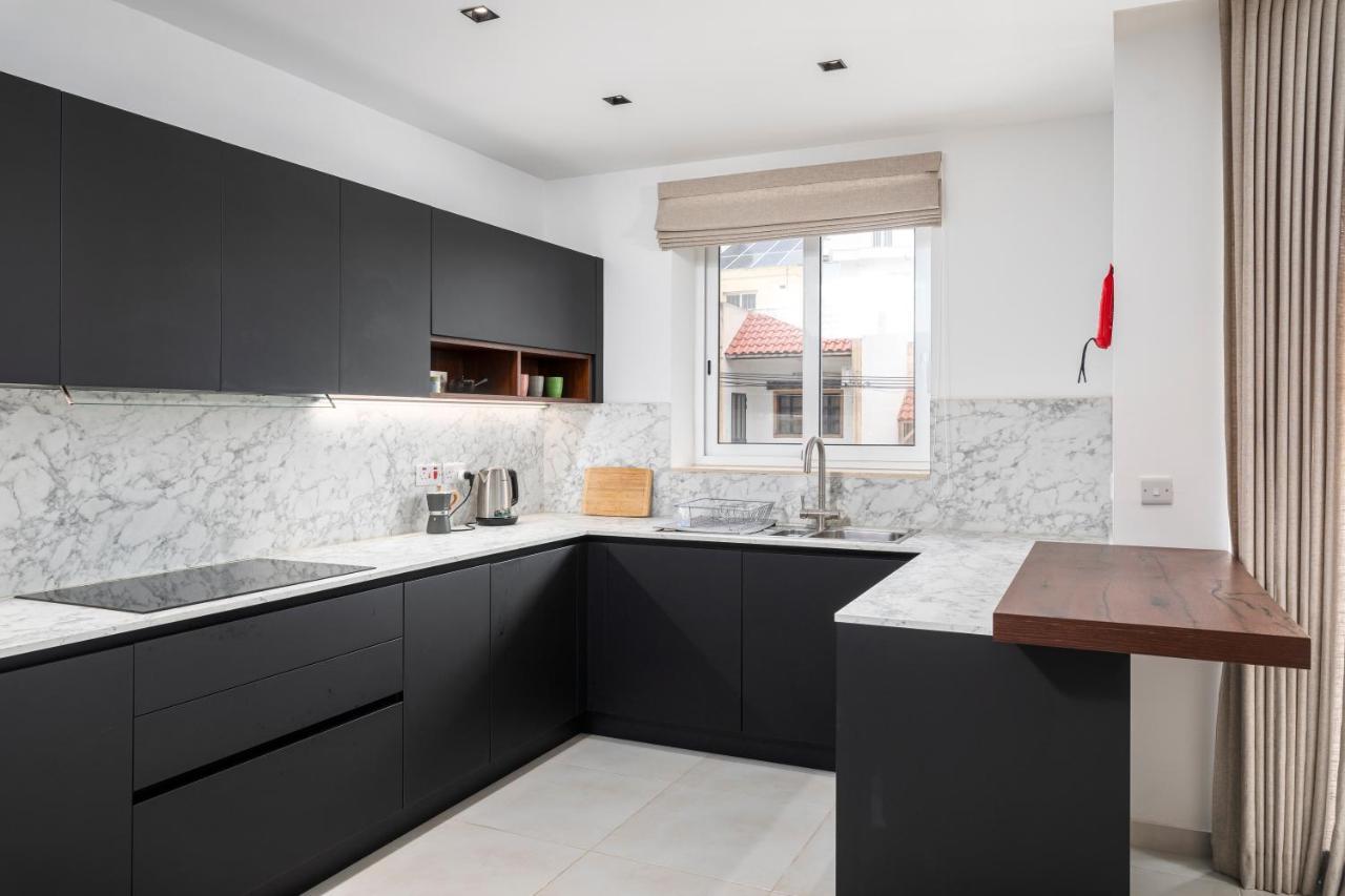 Modern 3Br Stylish Apartment With Large Balcony - Close To St Julians And St Georges Bay Is-Swieqi Exterior photo