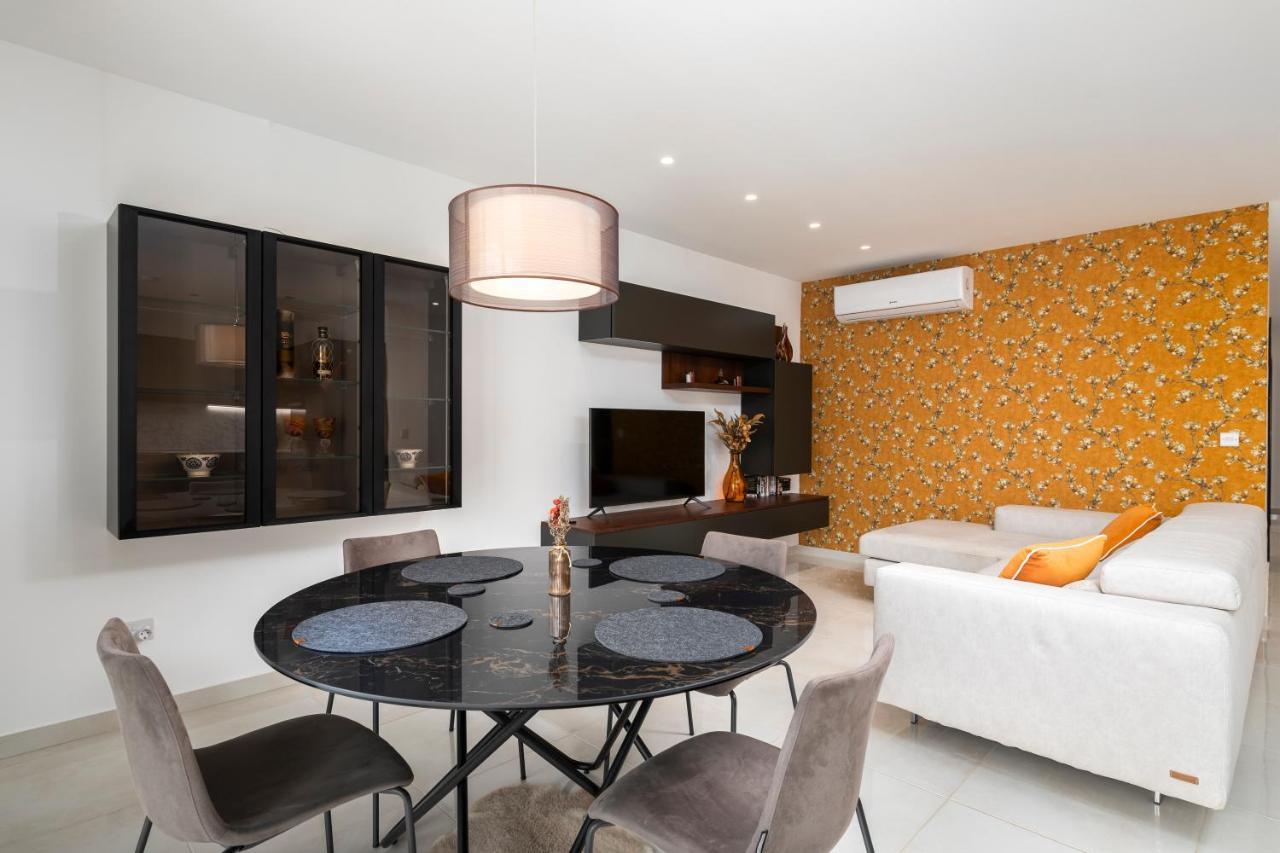 Modern 3Br Stylish Apartment With Large Balcony - Close To St Julians And St Georges Bay Is-Swieqi Exterior photo
